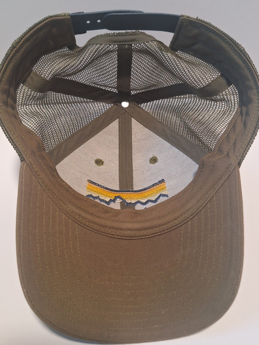 Patagonia P-6 Logo Trucker Hat Olive Green Brown Snapback Cap Never Worn - Picture 7 of 8